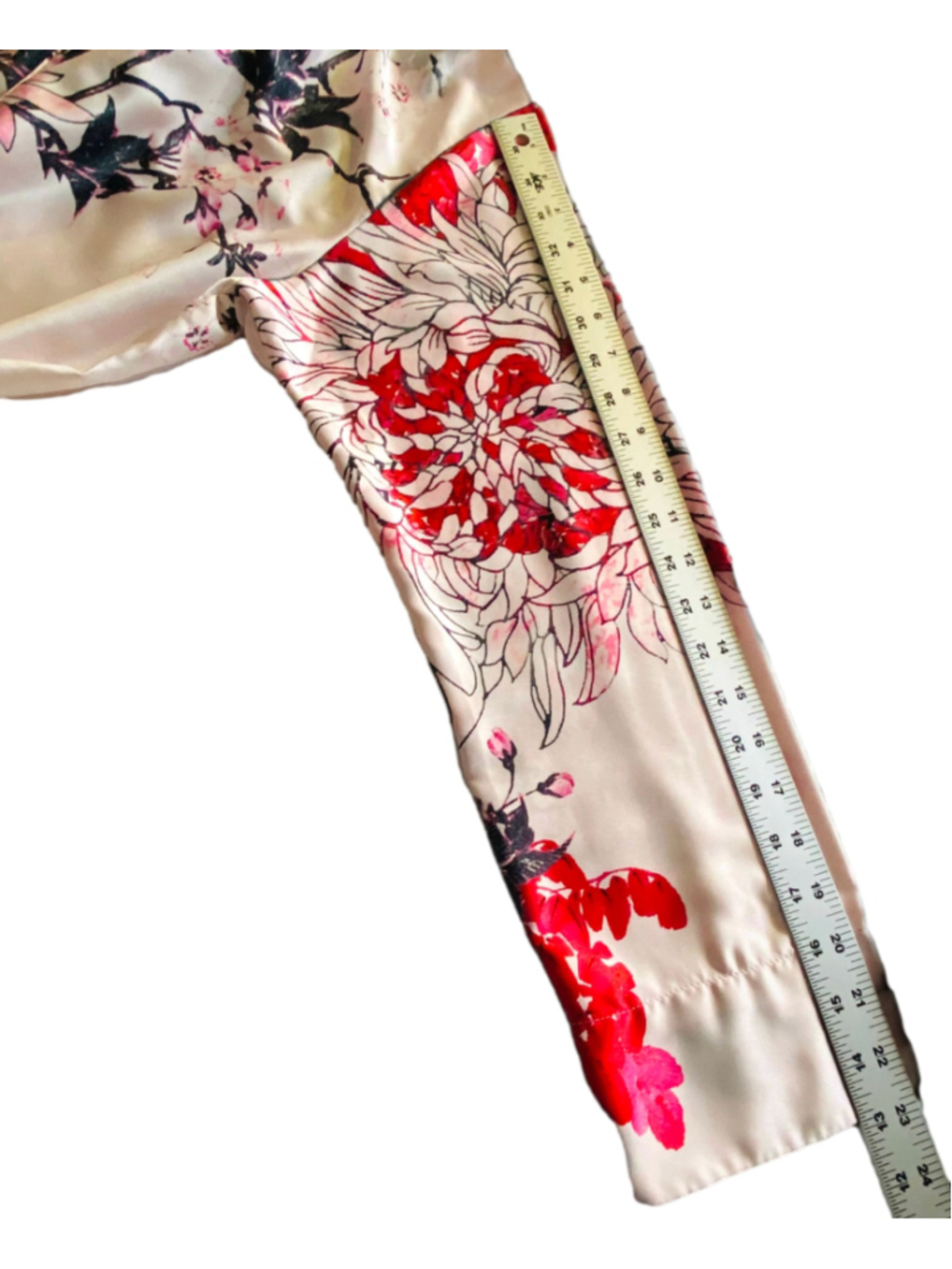 Natori Women's Medium Floral Satin Pajama Set Button Front Top Pants 2-Piece - Picture 7 of 16
